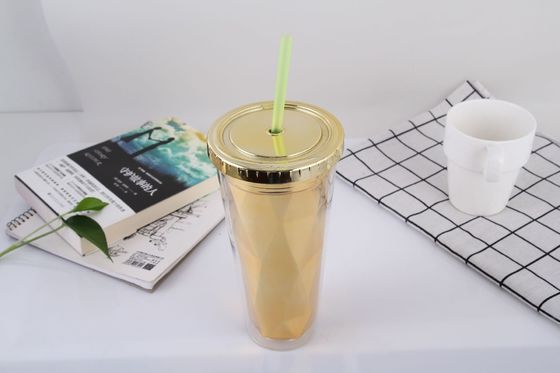 kaufen 650ml Doppelschicht-elektroplatierte Plastikstrohbecher Sommer mit Deckel Transparente Wasserbecher Kreativer Saftbecher online manufacture