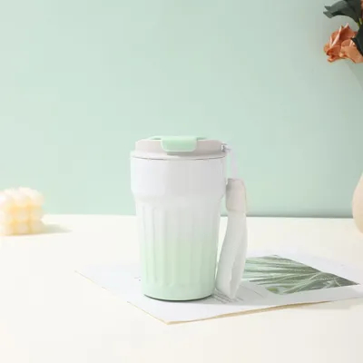 kaufen Isolierte Kaffeetasse mit undichtem Deckel Wiederverwendbare Kaffeetassen Reisekuppe 13 OZ Kaffeetasse Reisekuppe,Doppelmauerte Kaffeetasse,Edelstahlkaffeetasse für heiße kalte Getränke online manufacture