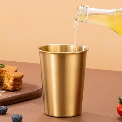 16 Unzen Edelstahl Pint Cup Set von 4 gesunden unzerbrechlichen Stapel-fähigen Trinkgläsern Biermug für Bar Home Outdoor