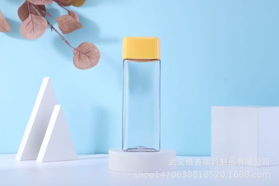 Fabrik Großhandel Quadrat 500ml Außenwasserbecher mit Teespritz zum Brauen von Tee PAS Wasserbecher GRS zertifiziert