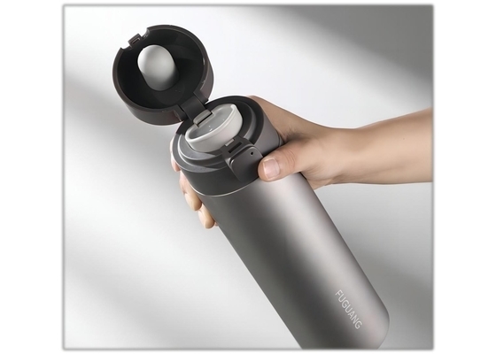 500 ml Leichtgewicht Titan Wasserflasche Radfahren Hitzebeständig Outdoor Camping Wasserflasche Metall mit versiegeltem Deckel zum Verhindern von Leckagen Leicht zu tragen
