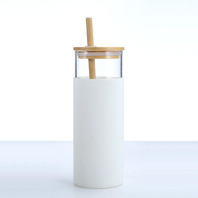 Sicherheit Langlebig 500 ml 600 ml Bpa-freie Glasflasche mit Bambusdeckel Borosilikat Glas Tumbler Mehrfarbiger Ideal für Heim-Schulbüro